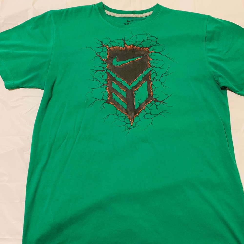 Nike Men’s Tee